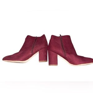 Steve Madden Burgendy Booties